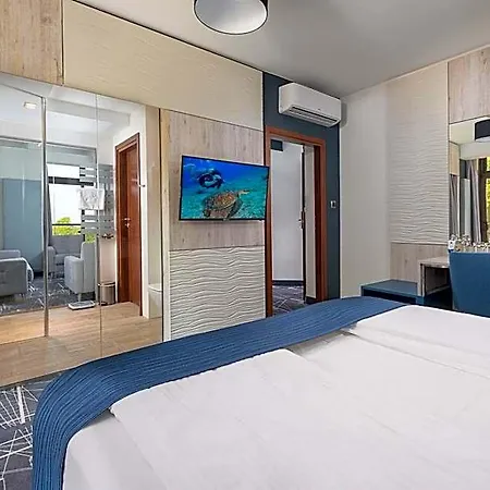 Hotel Faleza - Z Widokiem Na Morze 3*